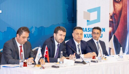 BİK GENEL MÜDÜRÜ ÇAY, İZMİR’DE BÖLGE BASINIYLA BULUŞTU