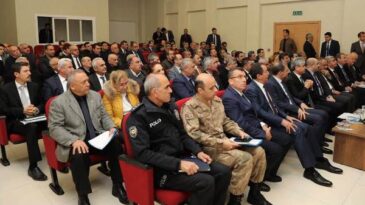 Vali Doğan Belen’de Muhtarlarla Buluştu