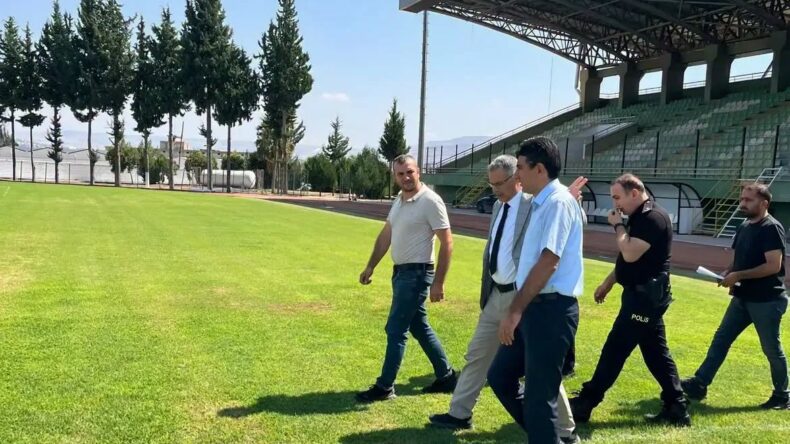 Reyhanlı Tayfur Sökmen Stadyumu’nda inceleme