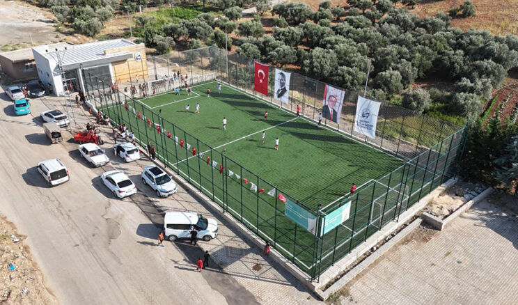 HATAY BÜYÜKŞEHİR BELEDİYESİ’NDEN REYHANLI’YA YENİ BİR HALI SAHA
