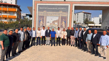 Ak Parti 15 İlçe Başkanı Bir Araya Geldi