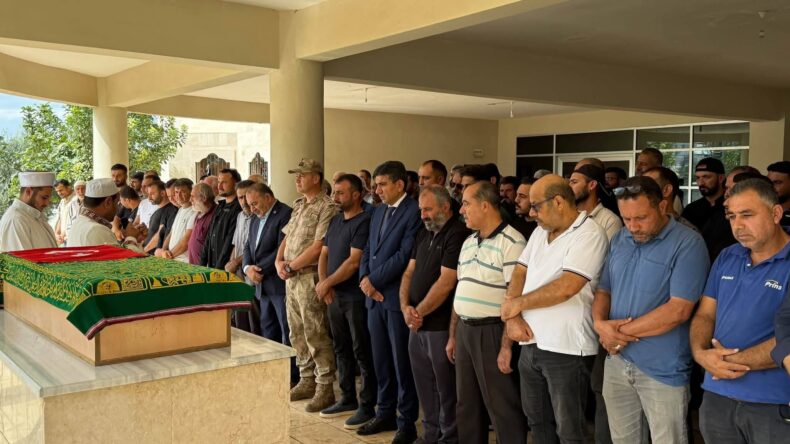 REYHANLI’DA MEHMET ASAF BİÇER’İ BİNLERCE KİŞİ SON YOLCULUĞUNA UĞURLADI