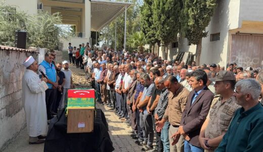 REYHANLI’DA ACI ÜSTÜNE ACI 2 KARDEŞ YAN YANA DEFNEDİLDİ