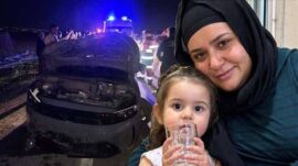 REYHANLI’DA ANNE – KIZ TRAFİK KAZASINA KURBAN GİTTİ!