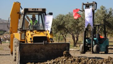 HATAY’IN İŞ MAKİNESİ OPERATÖRLERİNİ HBB YETİŞTİRİYOR