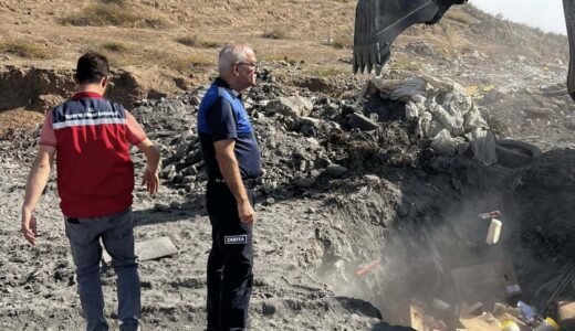 Reyhanlı’da 1 ton bozuk gıda maddesi imha edildi