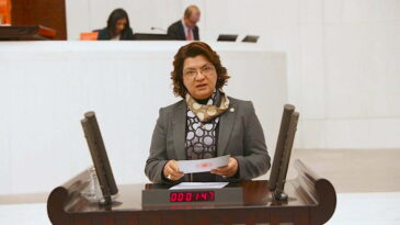 SUZAN ŞAHİN: MİLYONLARCA ÇOCUK KREŞE GİDEMİYOR, KREŞ YOK ANNELER EVE HAPİS..!