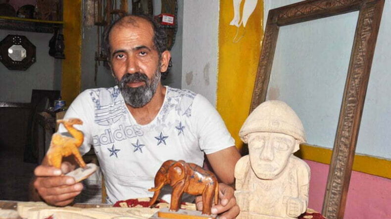 40 yıldır ahşap’a şekil veriyor