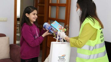 Başkan Savaş Çocukları Unutmadı