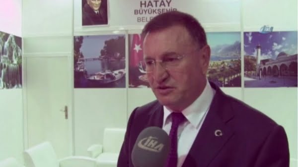 BAŞKAN SAVAŞ YENİKAPI’DAKİ HATAY GÜNLERİ’NDE DÜNYAYA SESLENDİ