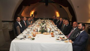 Vali Erdal Ata Hatay Milletvekilleri  ile Buluştu