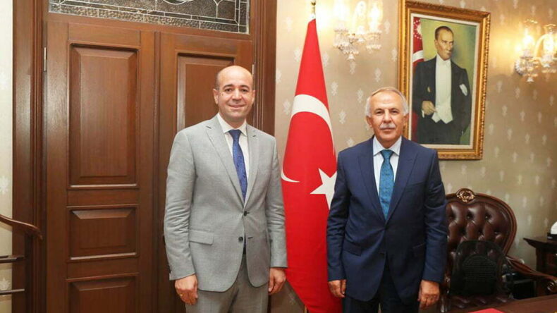 Vali Ata, Kumlu Kaymakamını Kabul Etti
