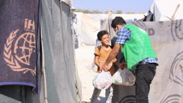 Suriye’de 4 Bin Aileye 200 Ton Patates Dağıtıldı