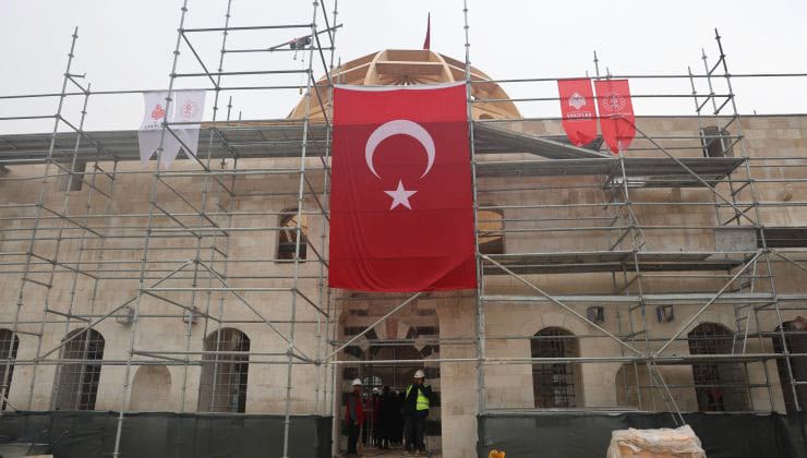 DEPREMDE HASAR ALAN HABİB-İ NECCAR CAMİİ, TEMMUZ’DA İBADETE AÇILACAK
