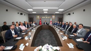 HATAY VE SURİYE ARASINDAKİ TİCARİ İLİŞKİLERİN GELİŞTİRİLMESİ PLANLANIYOR