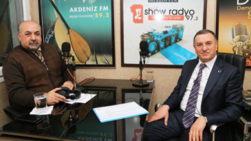 BAŞKAN SAVAŞ MAZMAN MEDYA GRUP RADYOLARI’NIN CANLI YAYIN KONUĞU OLDU
