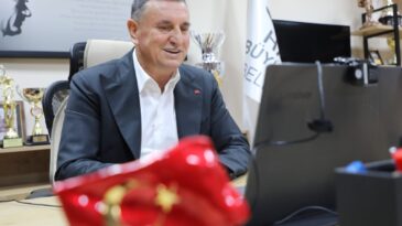 BAŞKAN SAVAŞ’A BİR ÖDÜL DAHA