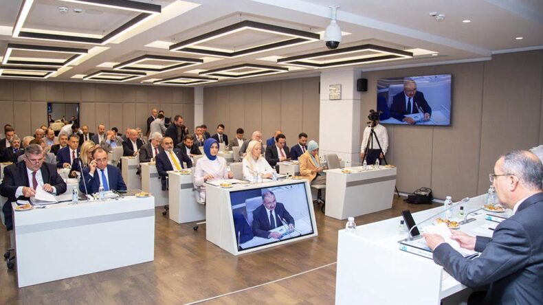 Erkılınç: “Resmi ilana bağlı yayıncılık ticari gerçeklerle bağdaşmıyor”