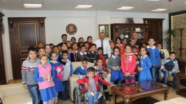 ÖĞRENCİLERDEN BAŞKAN ŞANVERDİ’YE SORU YAĞMURU