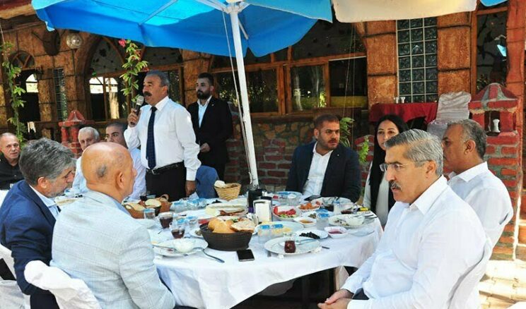 “MİLLETİMİZE HİZMET İÇİN ÇALIŞACAĞIZ”