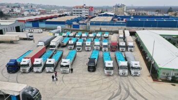 İHH, Suriye’ye 719 TIR dolusu  yardım malzemesi gönderdi