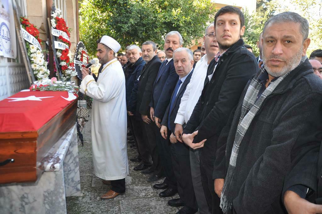 Öğretmenler Günü’nde kalp krizi geçiren okul müdürü toprağa verildi