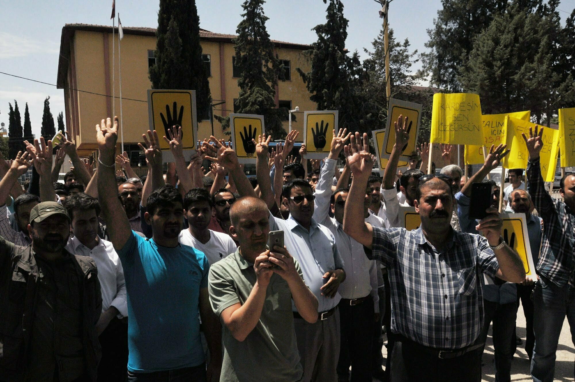 Reyhanlı İlçesi’nde Mursi’ye destek eylemi
