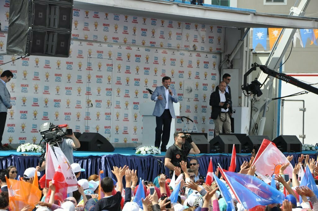 Davutoğlu: ‘Seçimi kaybederlerse istifa edecekler mi?