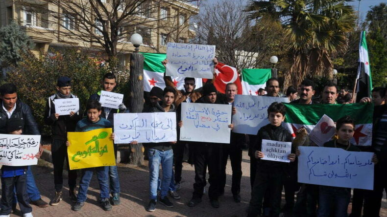 Suriyeliler Madaya’daki Açlığa Dikkat Çekti