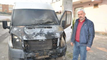 Reyhanlı’da 10 araç kundaklandı