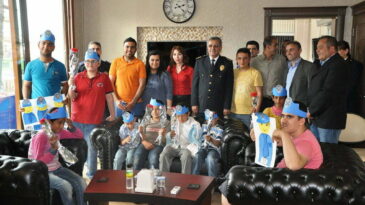 ÖĞRENCİLERDEN EMNİYETE ZİYARET