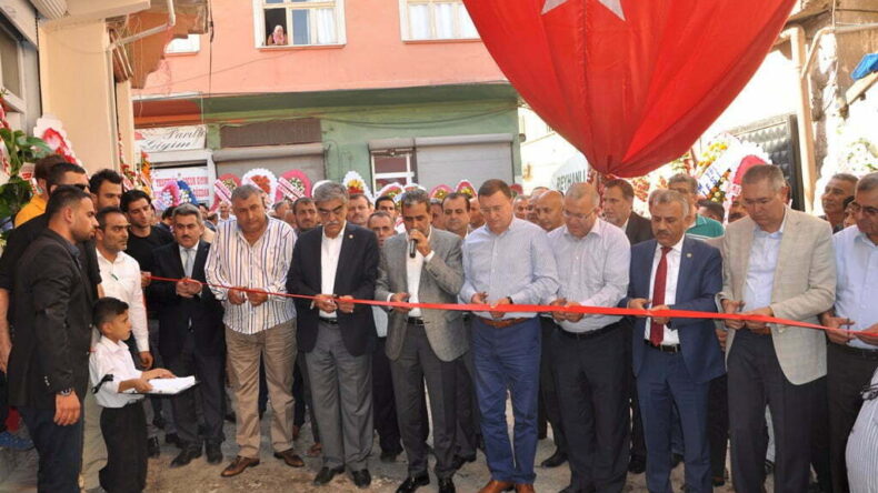 11 MAYIS ŞEHİTLER DERNEĞİ TÖRENLE AÇILDI