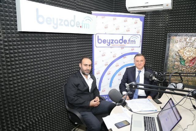 BAŞKAN SAVAŞ BEYZADE FM’E KONUK OLDU