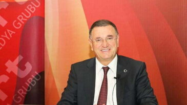 BAŞKAN SAVAŞ HRT EKRANLARINDA GÜNDEMİ DEĞERLENDİRDİ