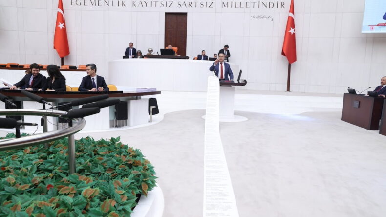 HATAY’IN 7,5 METRELİK SORUNLAR YUMAĞI