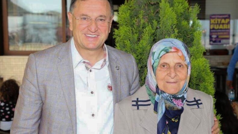 BAŞKAN SAVAŞ’IN ANNESİ NİMET SAVAŞ VEFAT ETTİ