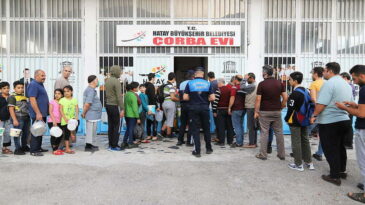 HBB’DEN SICACIK ÇORBA VE EKMEK İKRAMI