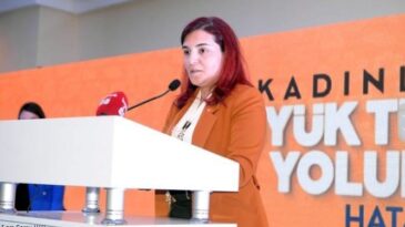 Hataylı AK Kadınların “Kadın Emeği Türkiye’nin İstikbali” programına övgü!