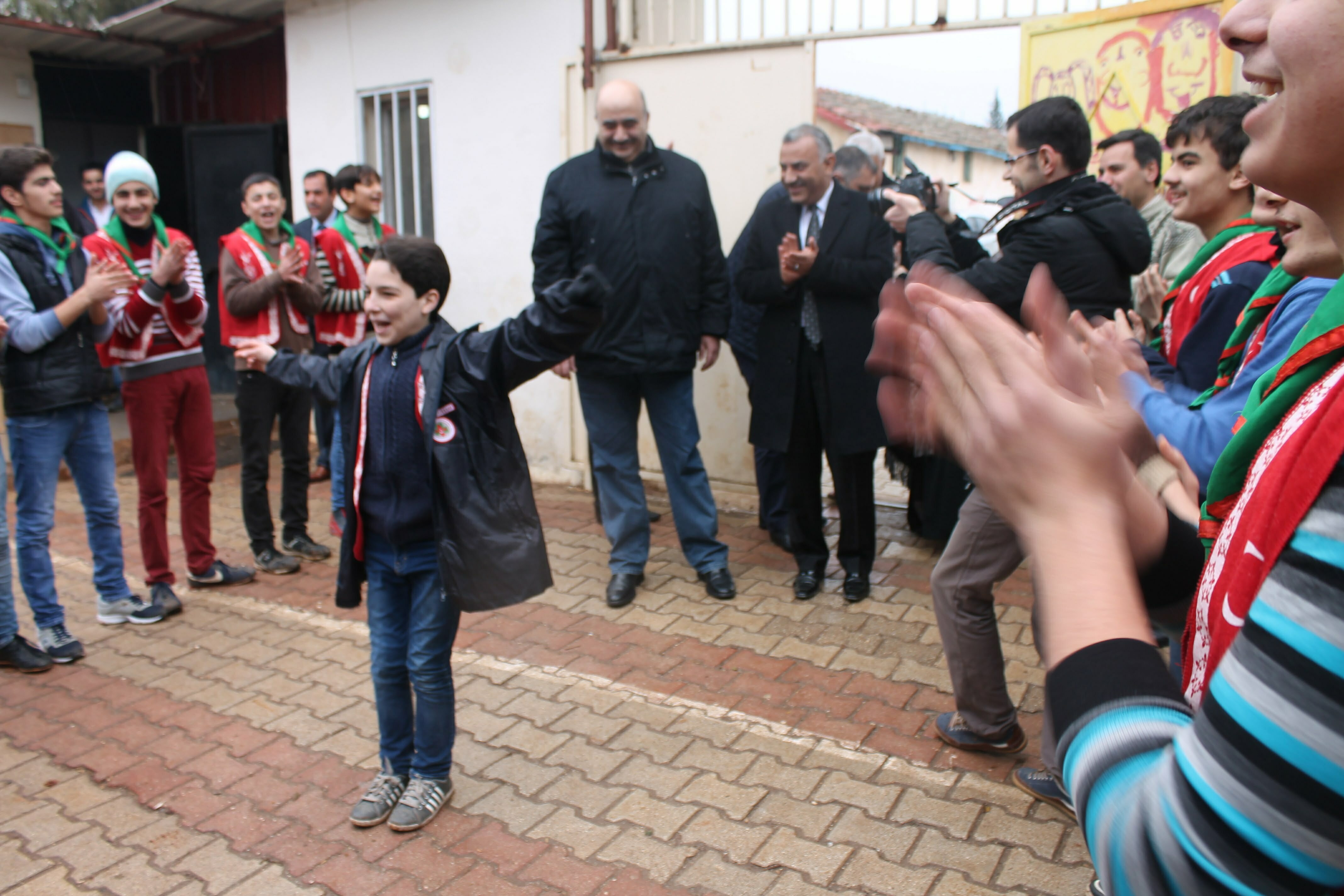 Başkan Şanverdi, Al Salam Suriye Okulunu Ziyaret Etti