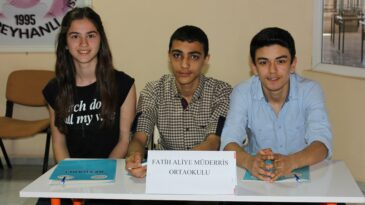 Bilgi Yarışmasında Fatih Aliye Müderris Ortaokulu Birinci Oldu