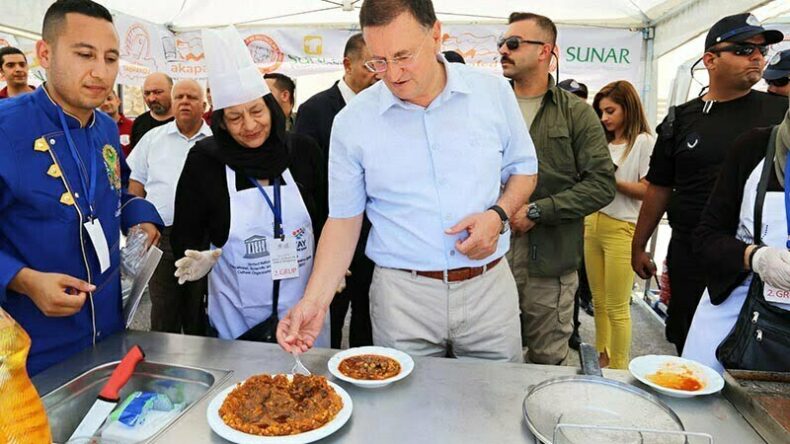 HATAY’IN HÜNERLİ ELLERİ MUHTEŞEM YEMEKLERİNİ SERGİLEDİ
