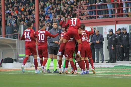 Lider evinde güldü 2-0