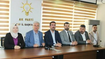 YELOĞLU, PARTİLİLERLE BULUŞTU