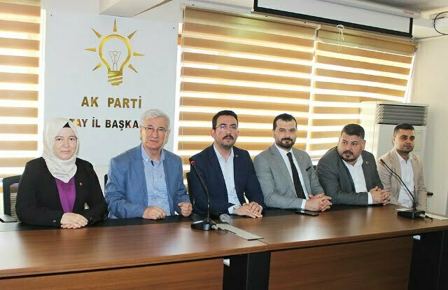 YELOĞLU, PARTİLİLERLE BULUŞTU