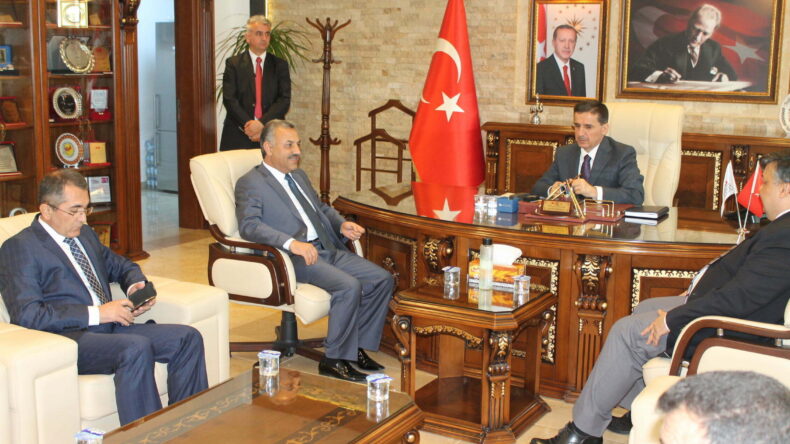 HATAY VALİSİ REYHANLI BELEDİYESİ’Nİ ZİYARET ETTİ
