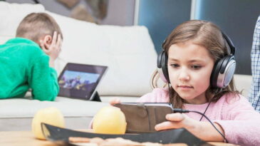 DİJİTALLEŞME ÇOCUKLARDA ALARM VERİYOR