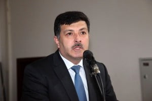 KURULTAYDA, HBB VE MUHTARLAR OMUZ OMUZA VERDİ (2)