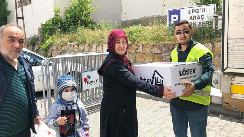 LÖSEV’DEN YIL BOYUNCA ET YARDIMLARI ARALIKSIZ SÜRÜYOR