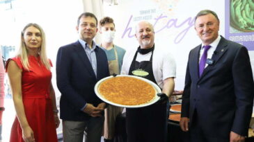 LÜTFÜ SAVAŞ: ZENGİNLİKLERİMİZİ DÜNYA İLE PAYLAŞMAK İSTİYORUZ