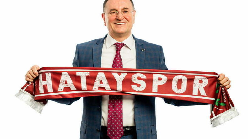 LÜTFÜ SAVAŞ: LİGİ İLK 10’DA BİTİRECEK BİR TAKIM OLUŞTURDUK